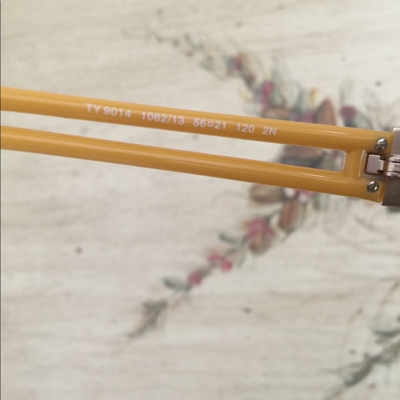 Tory Burch Sunglasses - Picture 6 of 8